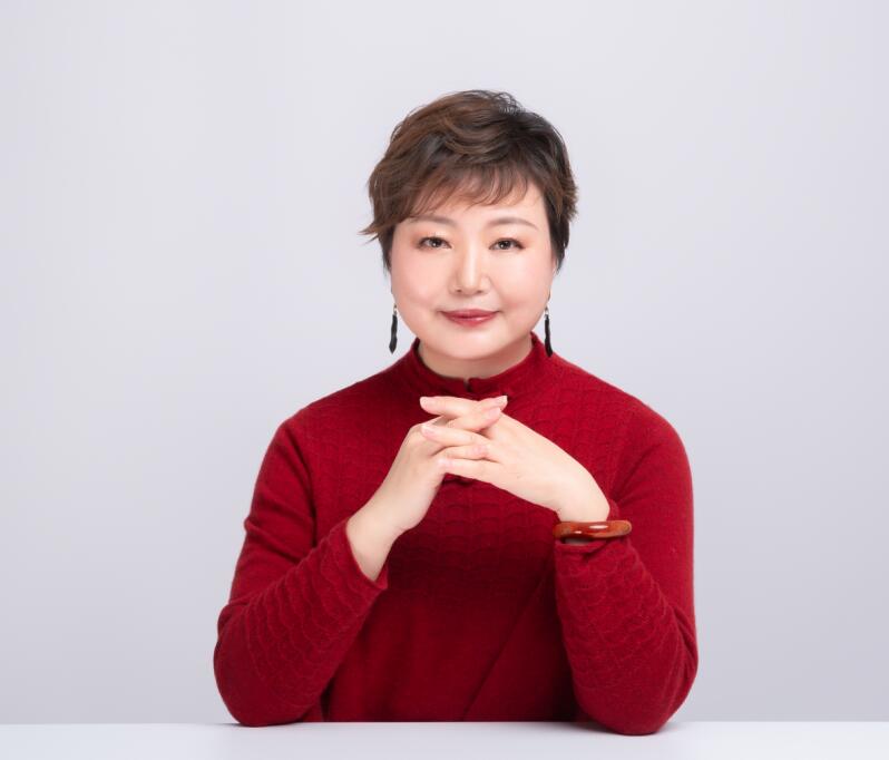 黄金级意象对话心理师何明华老师