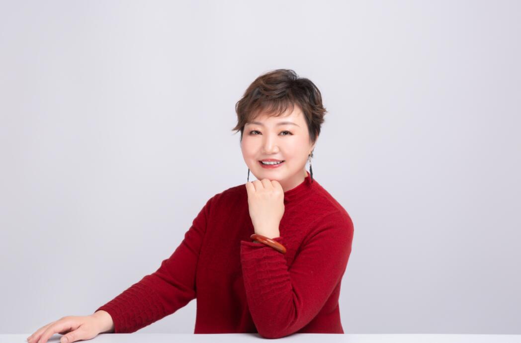 黄金级意象对话心理师何明华